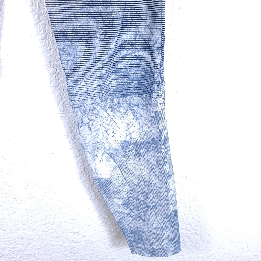 LULULEMON Ebb To Train Tight Wash Leggings - Picture 7 of 13